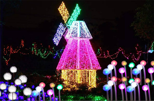 营造节日气氛鞍山新增19处亮化节点